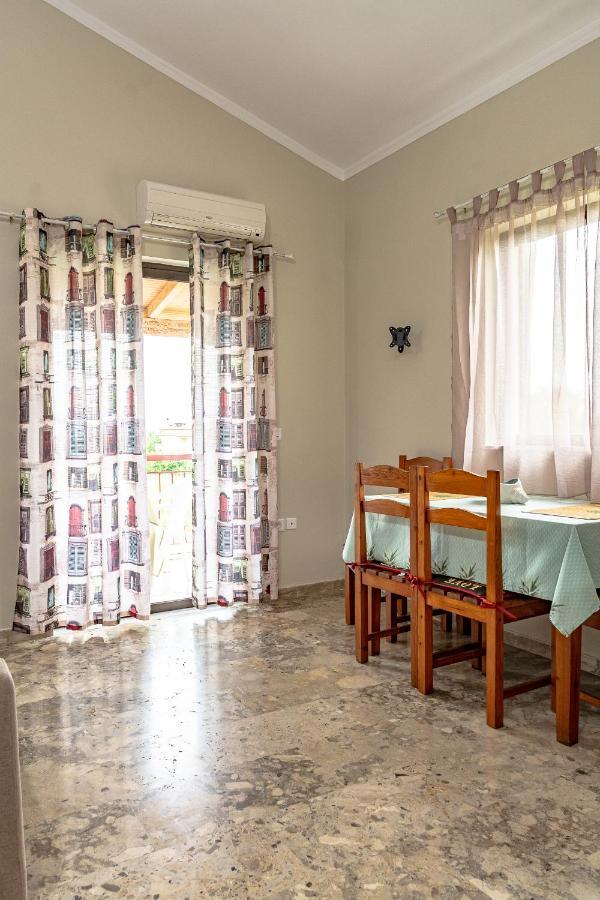 Ritsinia Apartments Aígion Ngoại thất bức ảnh