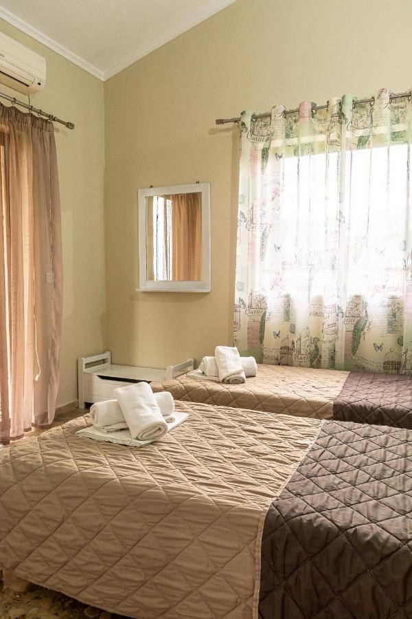 Ritsinia Apartments Aígion Ngoại thất bức ảnh